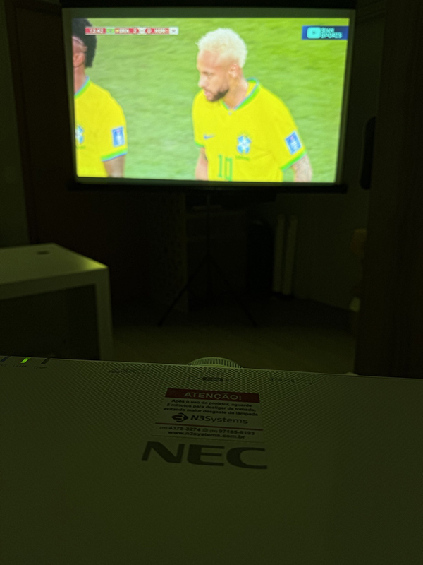Projetor Epson de alto brilho disponível para locação em Santana SP